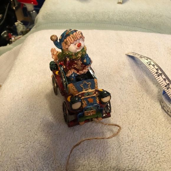 Snowman with old time car - Picture 4 of 7